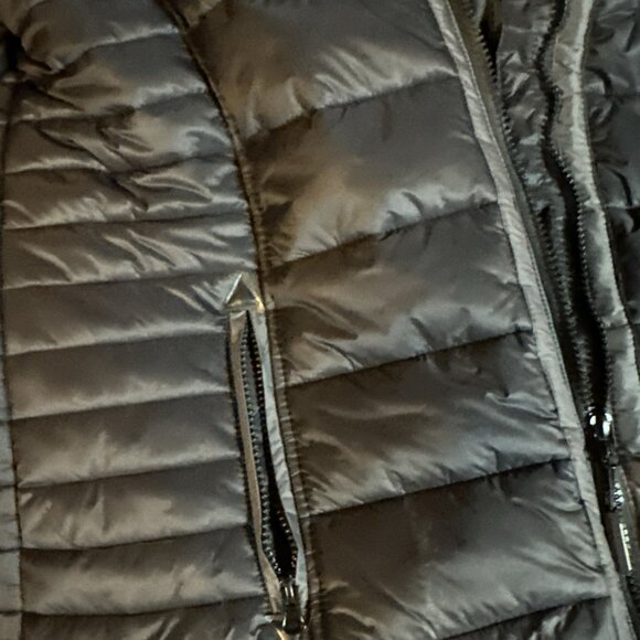 Refrigiwear Large Women’s Winter Coat - Picture 7 of 8